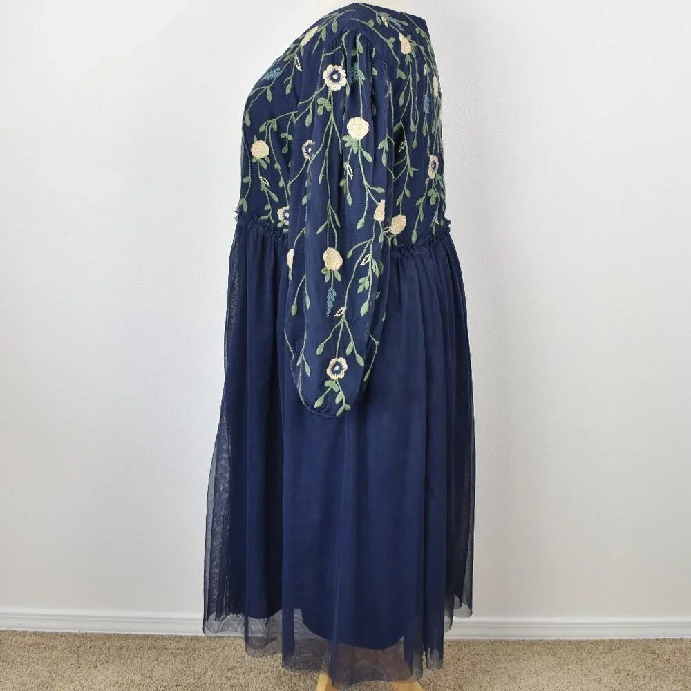 JessaKae Leah Dress Floral Embroidered - 4x - Picture 5 of 9